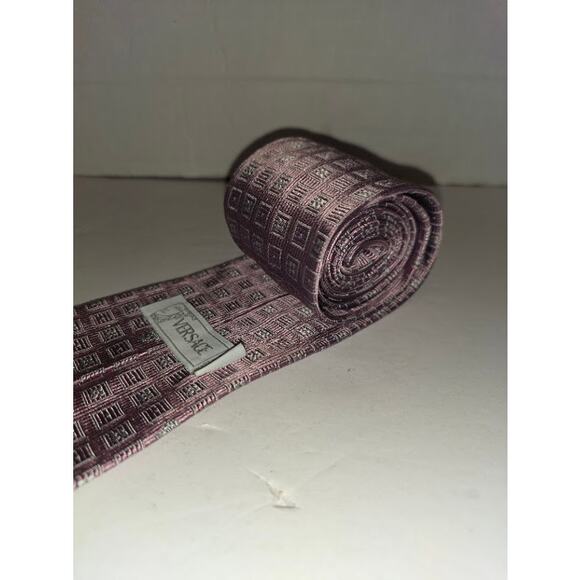 Vintage Versace Medusa Head Baroque Purple Metallic Silk Tie Made in Italy - Picture 2 of 6